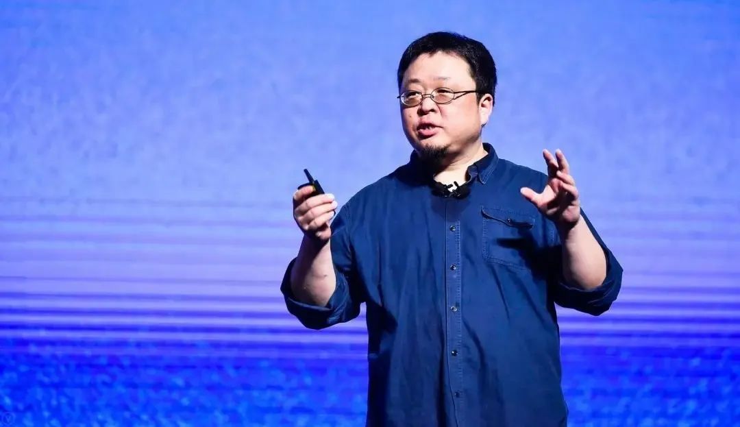 职业规划师视角——罗永浩的5次转型：高考没有教会你的，职场都会教给你……